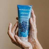 Aroma Moment – Gel de duș calmant cu afine canadiene